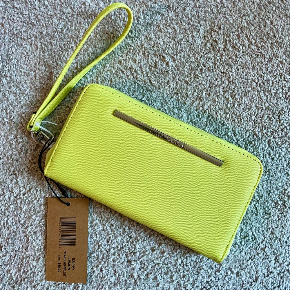 Chartreuse Yellow Steve Madden Bzippy Wristlet Wallet NWT